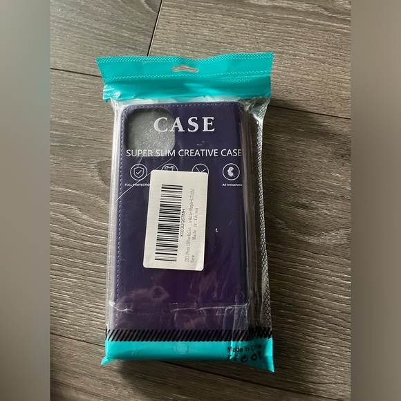 🚨NWT iPhone15- 5 Pack Case Bundle. 3 iPhone 15 Plus Case & 2 IPhone 15 Pro - Picture 10 of 10